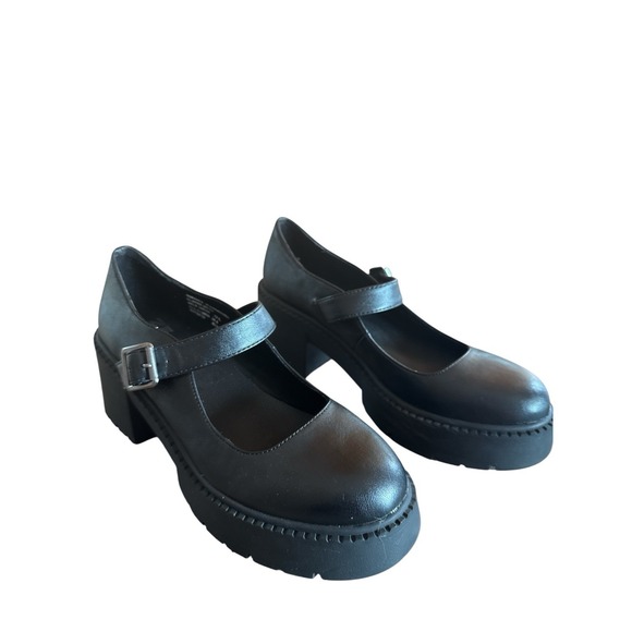 Madden NYC Black Lug Mary Jane Shoes Woman's Sz 8.5 Adjustable Straps Whimsgoth - Picture 2 of 10
